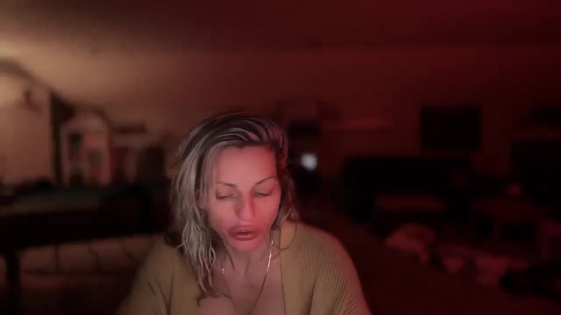Gallery image thumbnail from HoneyHaus's myfreecams stream on, 01/25/2026, 13:27 image 15 of 20