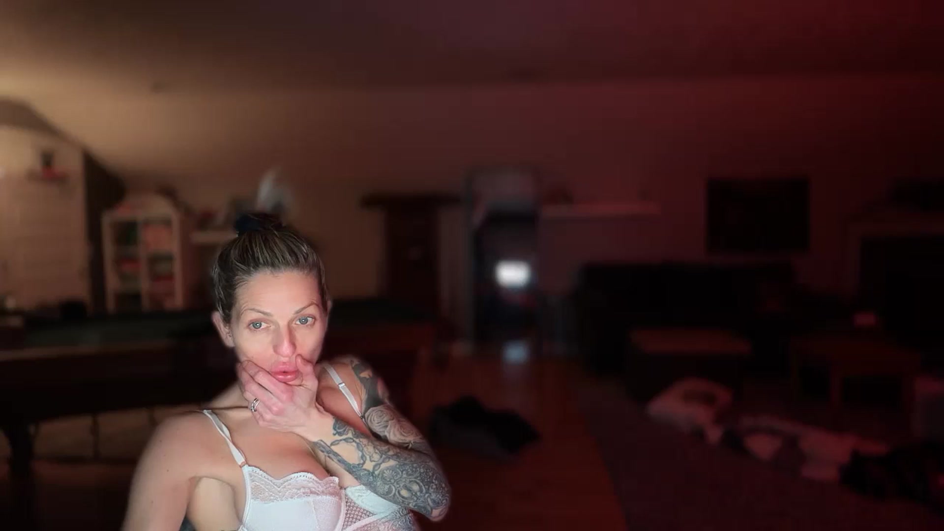 Gallery image thumbnail from HoneyHaus's myfreecams stream on, 01/25/2026, 13:27 image 19 of 20