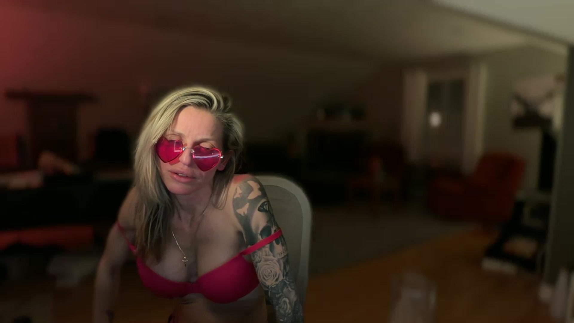 Gallery image thumbnail from HoneyHaus's myfreecams stream on, 02/14/2026, 12:44 image 2 of 20
