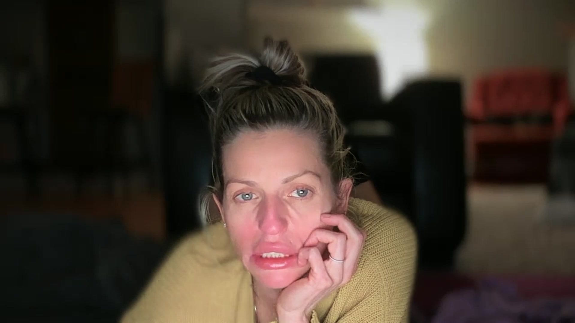 Gallery image thumbnail from HoneyHaus's myfreecams stream on, 02/16/2026, 09:16 image 17 of 20