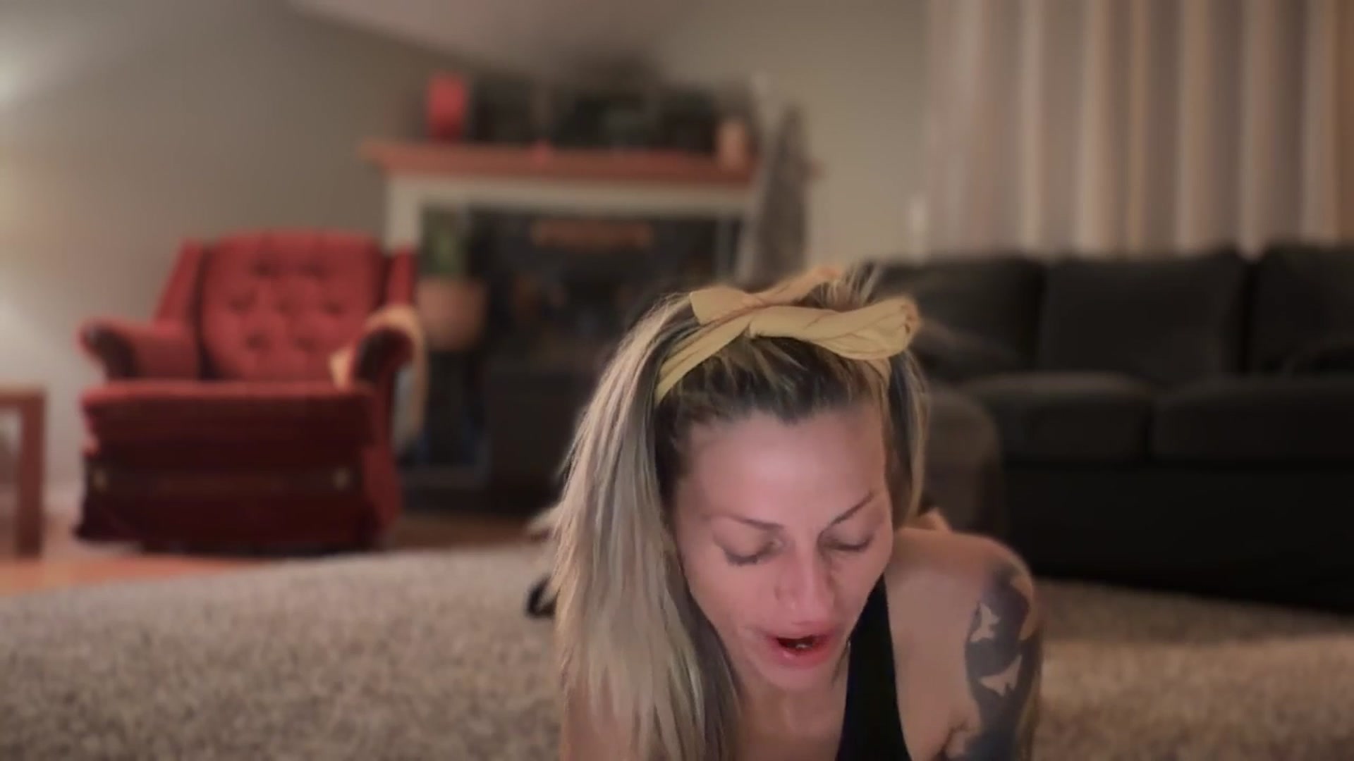 Gallery image thumbnail from HoneyHaus's myfreecams stream on, 02/23/2026, 13:29 image 10 of 20