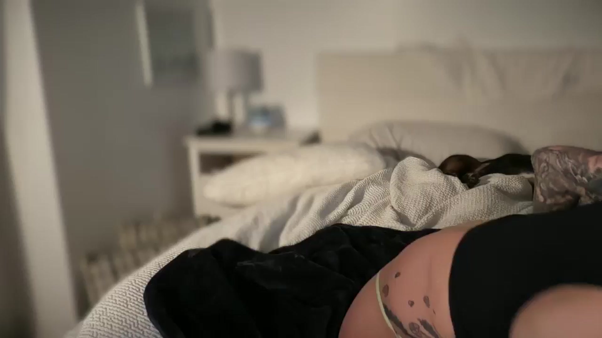 Gallery image thumbnail from HoneyHaus's myfreecams stream on, 04/11/2026, 11:32 image 7 of 20