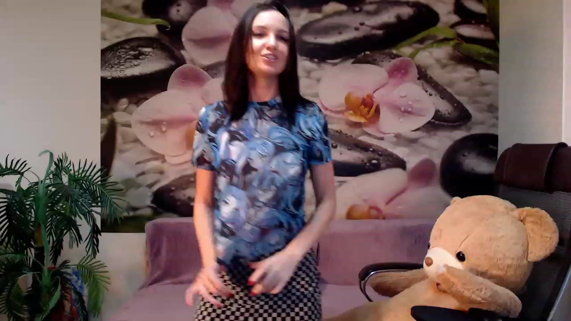 Gallery image thumbnail from HoneyIAmHome's myfreecams stream on, 11/27/2022, 07:56 image 2 of 20