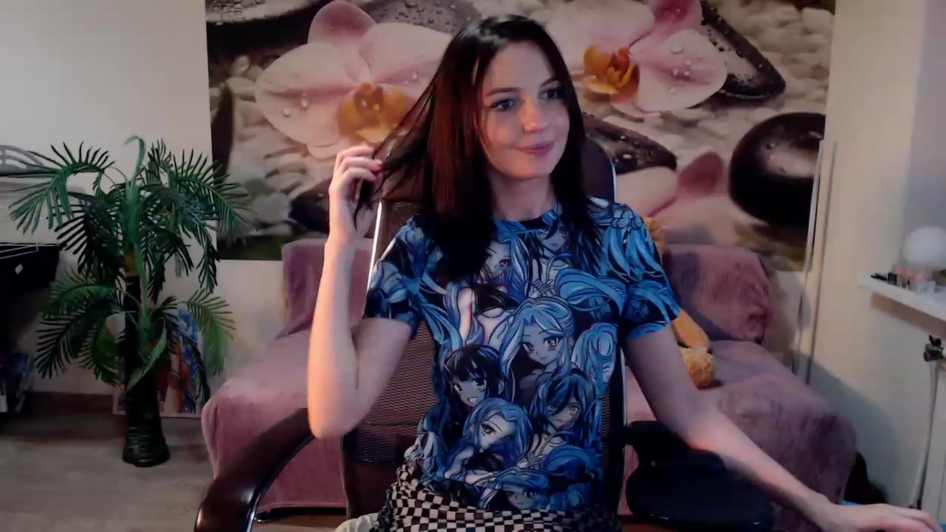 Gallery image thumbnail from HoneyIAmHome's myfreecams stream on, 11/27/2022, 07:56 image 12 of 20