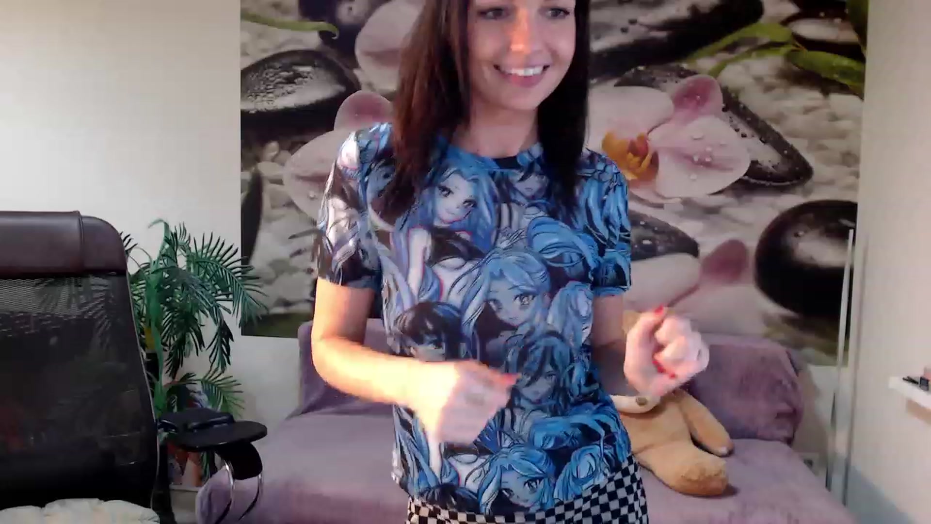 Gallery image thumbnail from HoneyIAmHome's myfreecams stream on, 11/27/2022, 07:56 image 17 of 20