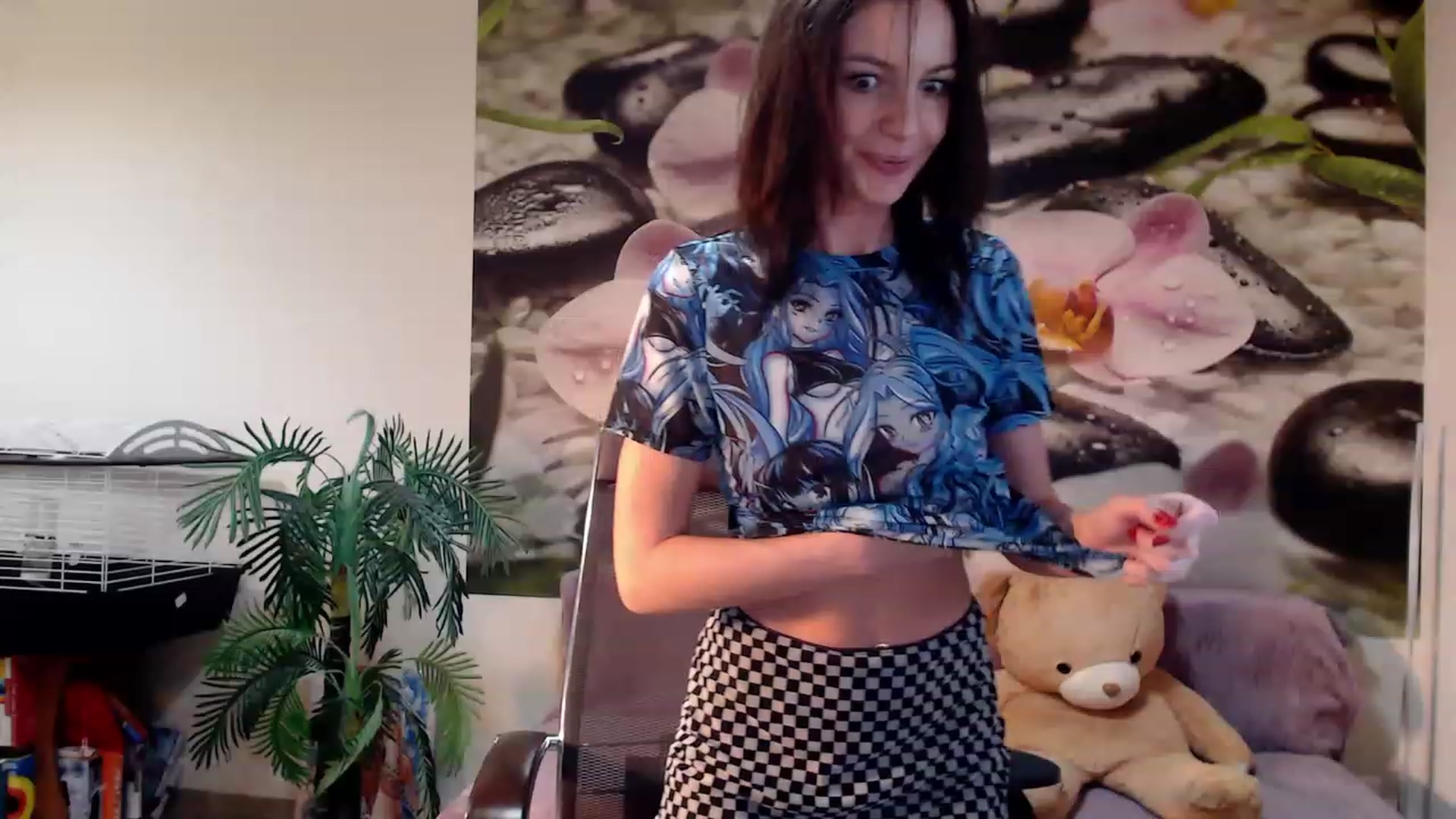 Gallery image thumbnail from HoneyIAmHome's myfreecams stream on, 11/27/2022, 07:56 image 15 of 20