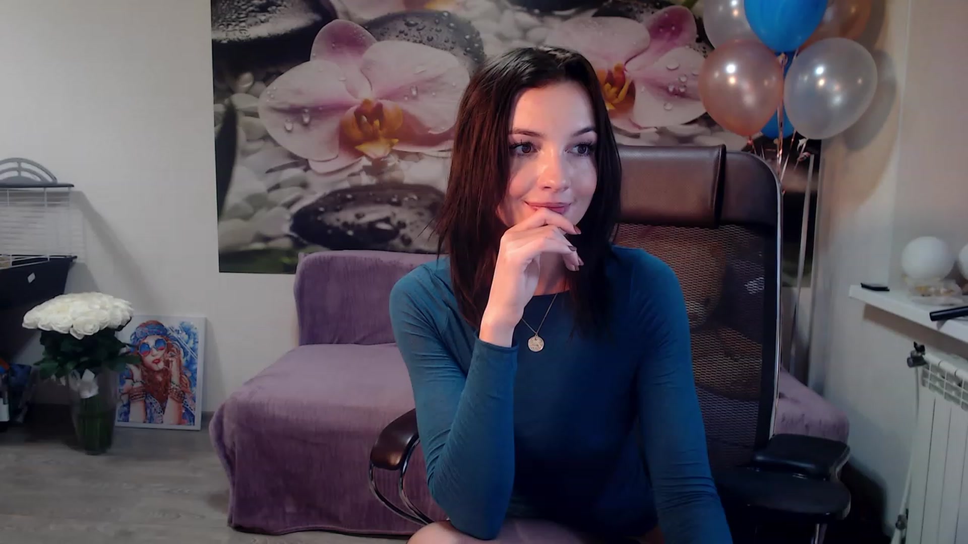 Gallery image thumbnail from HoneyIAmHome's myfreecams stream on, 12/07/2022, 09:03 image 6 of 20