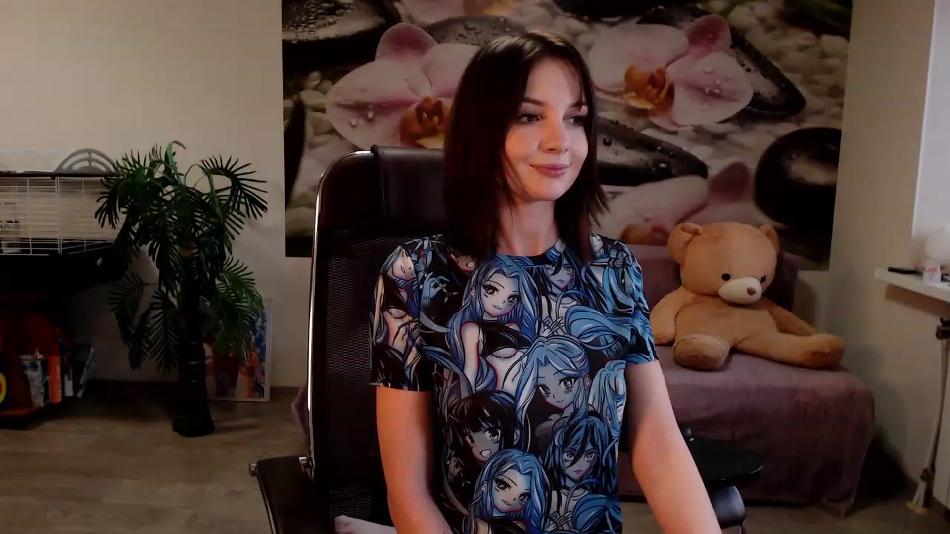 Gallery image thumbnail from HoneyIAmHome's myfreecams stream on, 12/21/2022, 06:42 image 14 of 20