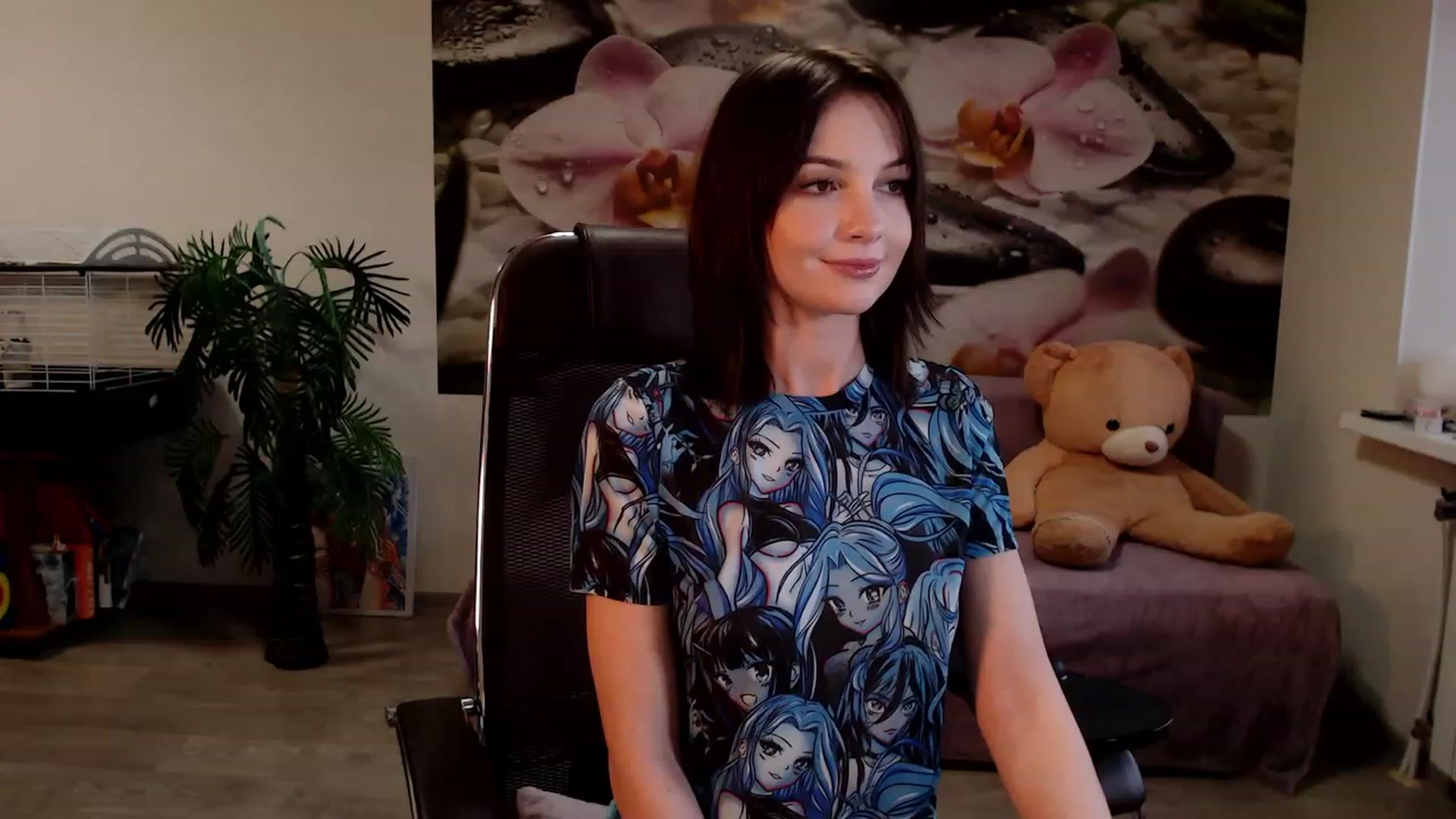 Gallery image thumbnail from HoneyIAmHome's myfreecams stream on, 12/21/2022, 06:42 image 18 of 20