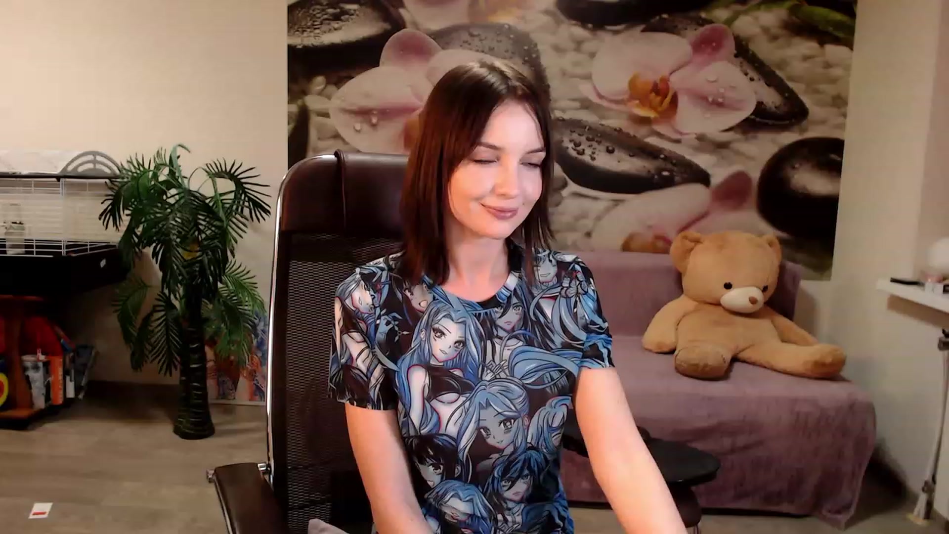 Gallery image thumbnail from HoneyIAmHome's myfreecams stream on, 12/21/2022, 08:23 image 10 of 20