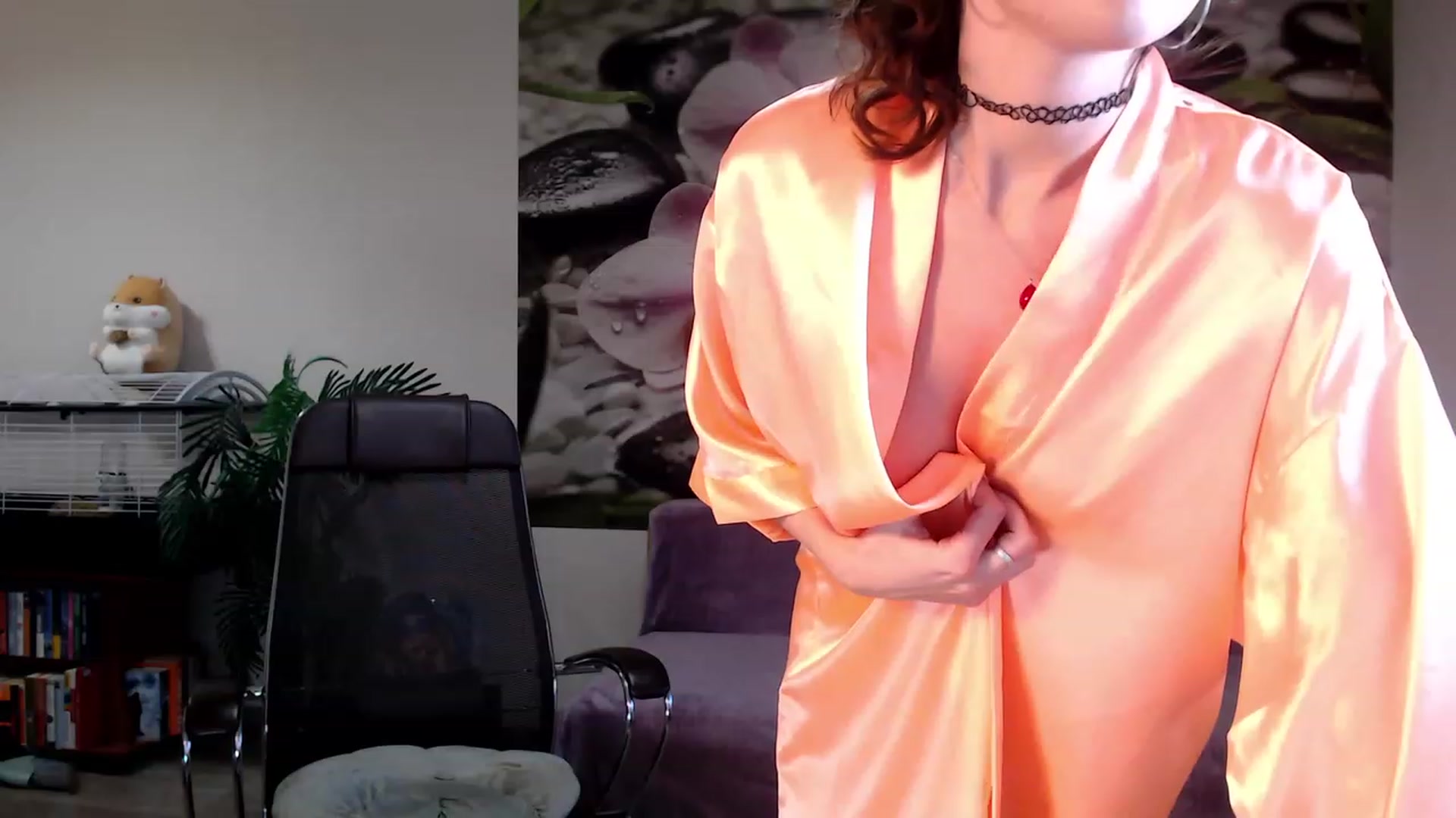 Gallery image thumbnail from HoneyIAmHome's myfreecams stream on, 01/16/2023, 08:10 image 17 of 20