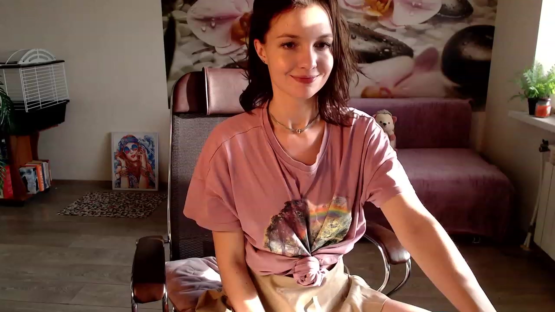 Gallery image thumbnail from HoneyIAmHome's myfreecams stream on, 02/13/2023, 07:17 image 17 of 20