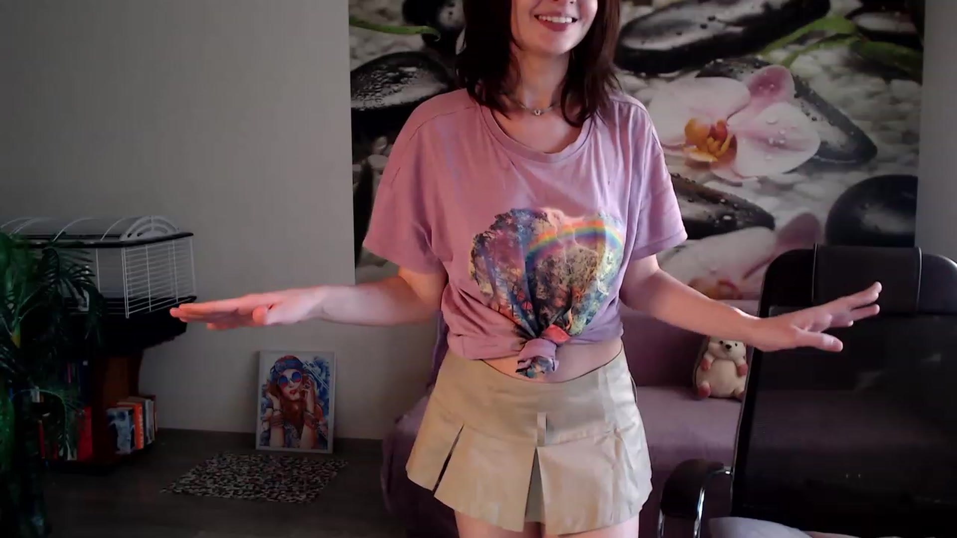 Gallery image thumbnail from HoneyIAmHome's myfreecams stream on, 02/13/2023, 08:03 image 8 of 20