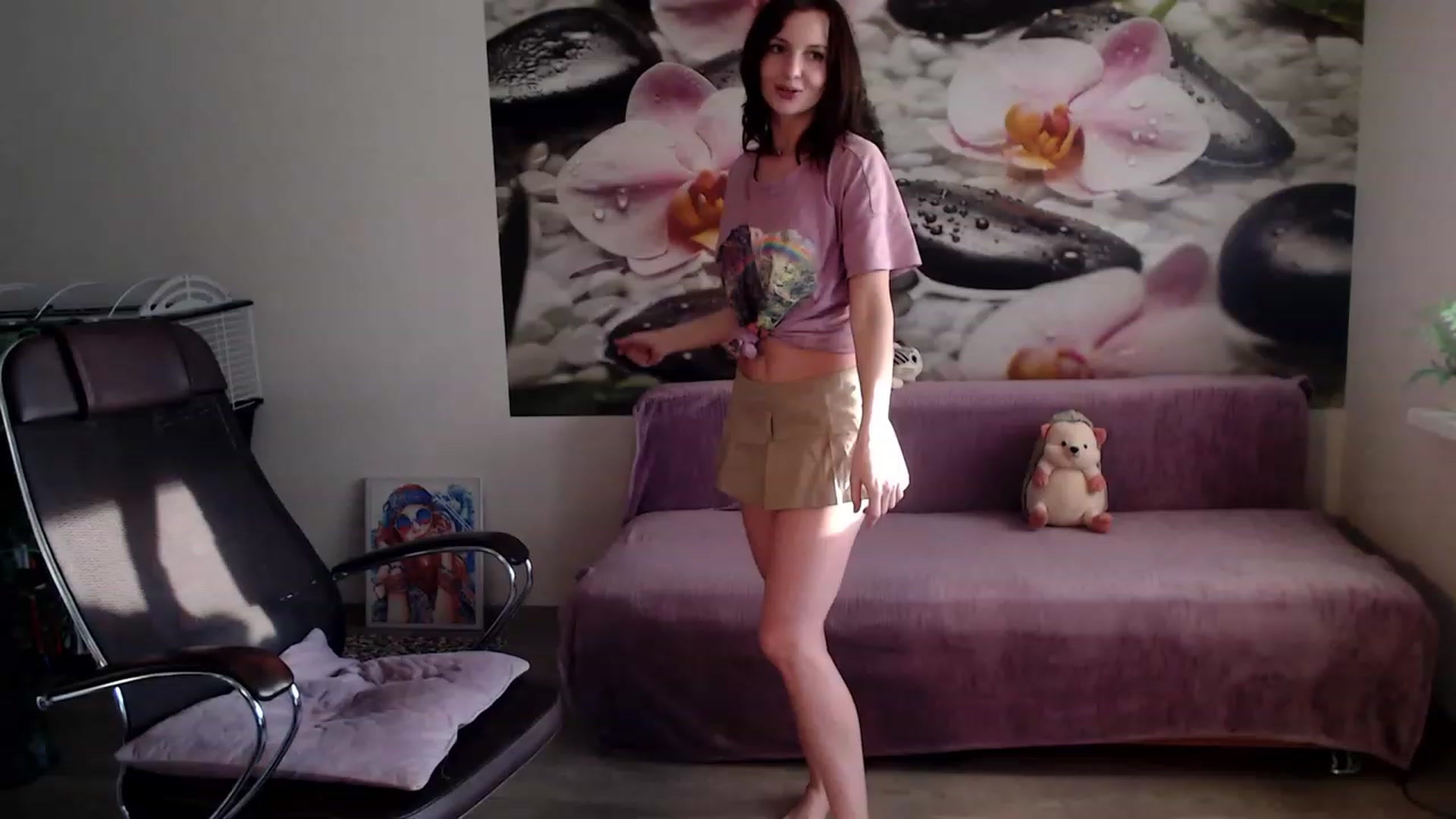 Gallery image thumbnail from HoneyIAmHome's myfreecams stream on, 02/13/2023, 08:03 image 7 of 20