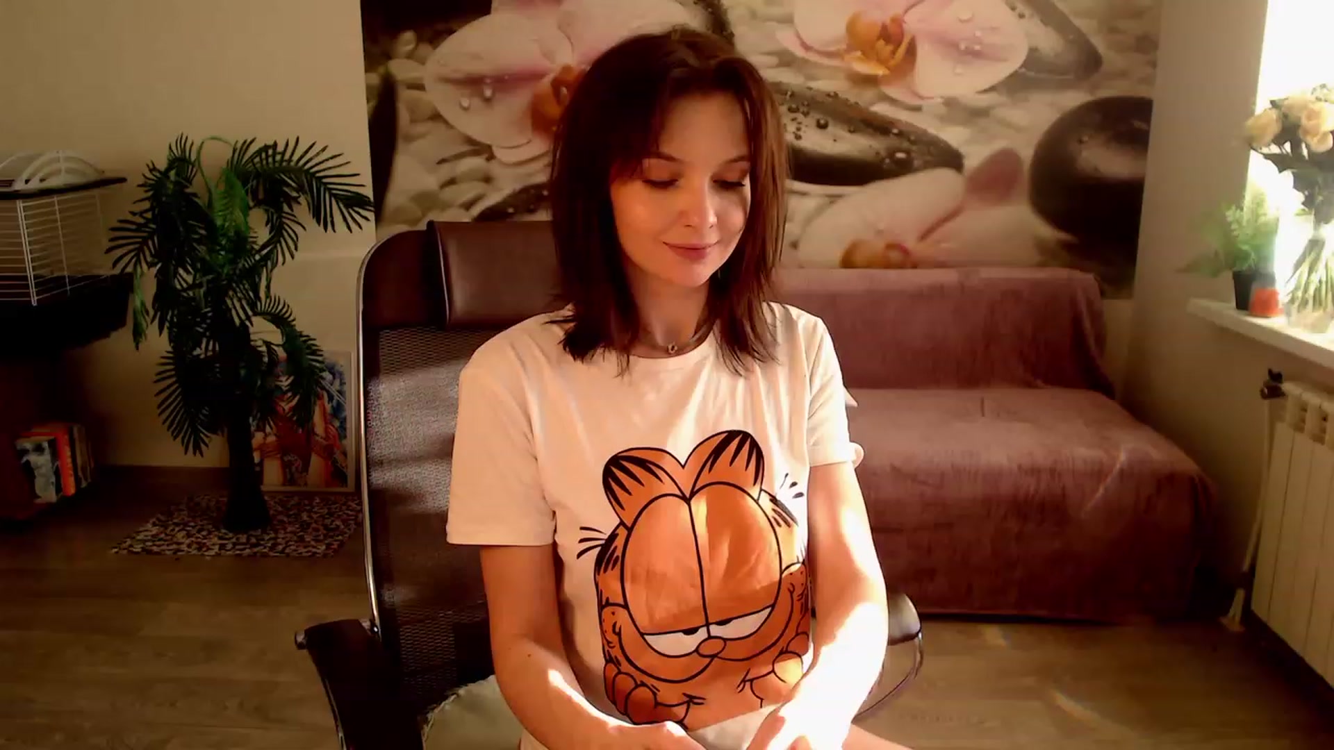 Gallery image thumbnail from HoneyIAmHome's myfreecams stream on, 02/15/2023, 08:01 image 5 of 20
