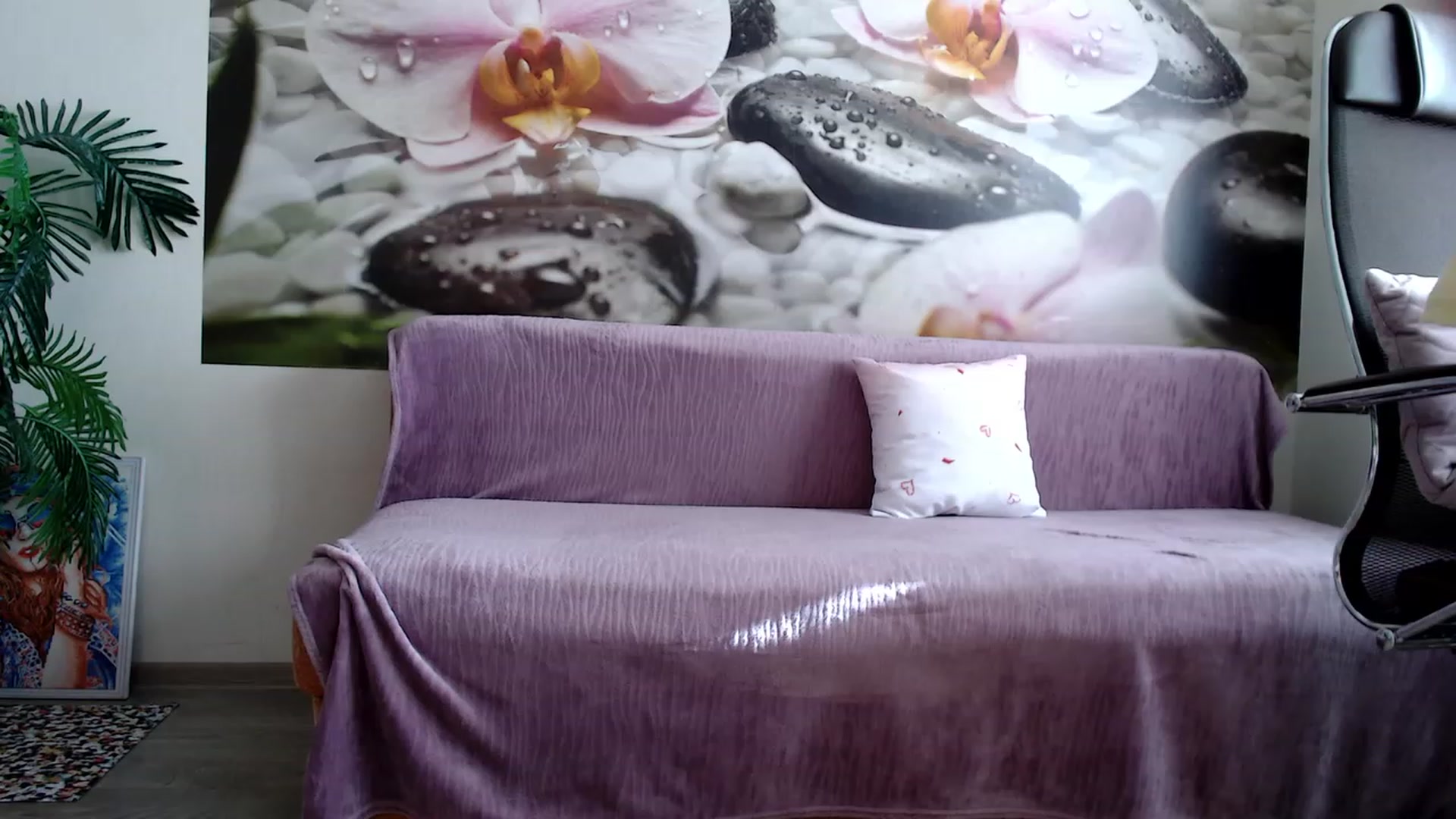 Gallery image thumbnail from HoneyIAmHome's myfreecams stream on, 02/25/2023, 08:36 image 3 of 20