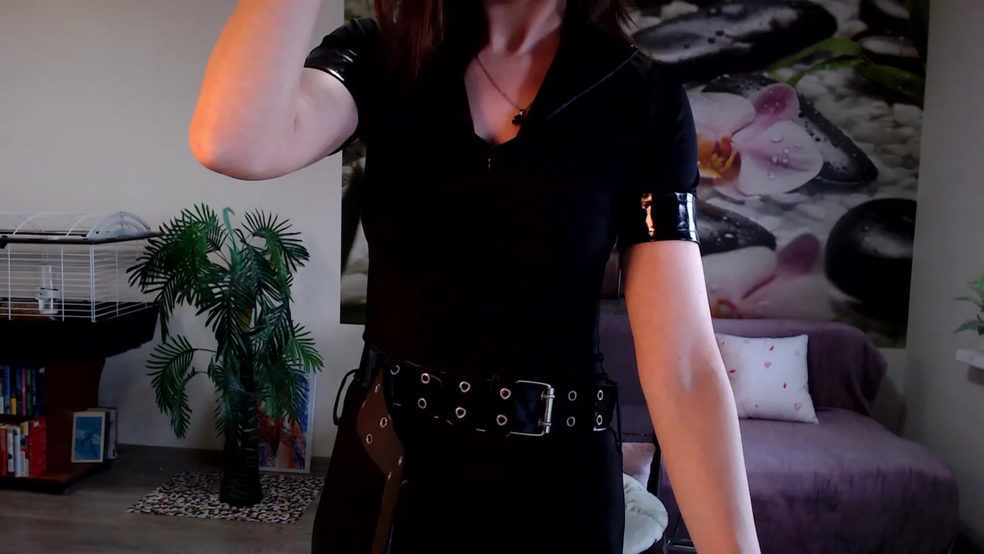 Gallery image thumbnail from HoneyIAmHome's myfreecams stream on, 03/05/2023, 08:10 image 3 of 20