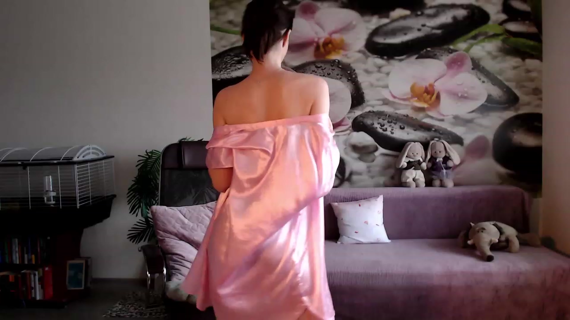 Gallery image thumbnail from HoneyIAmHome's myfreecams stream on, 03/12/2023, 05:48 image 7 of 20