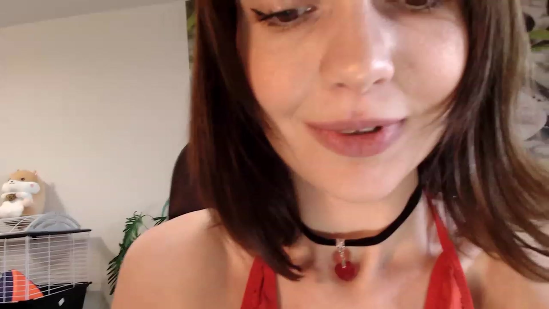 Gallery image thumbnail from HoneyIAmHome's myfreecams stream on, 04/12/2023, 05:30 image 9 of 20