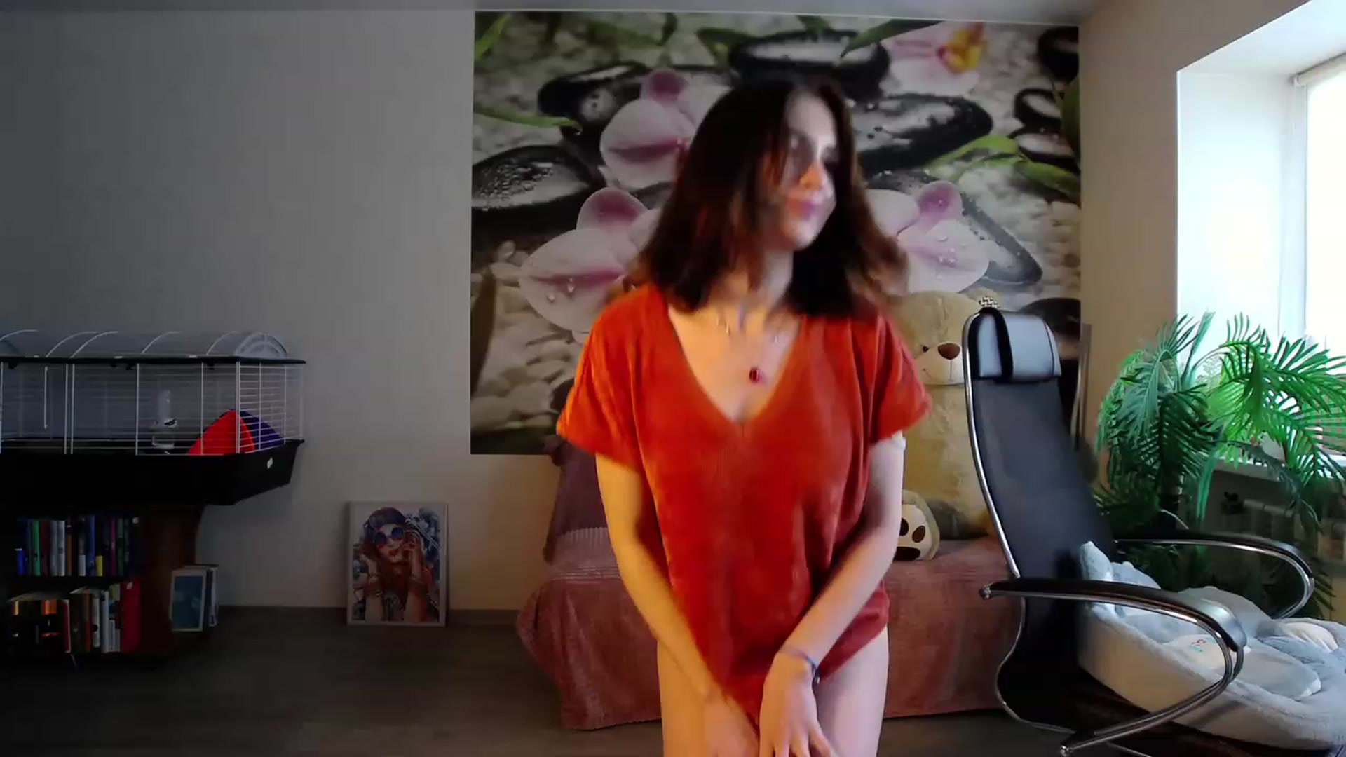 Gallery image thumbnail from HoneyIAmHome's myfreecams stream on, 04/26/2023, 08:28 image 19 of 20