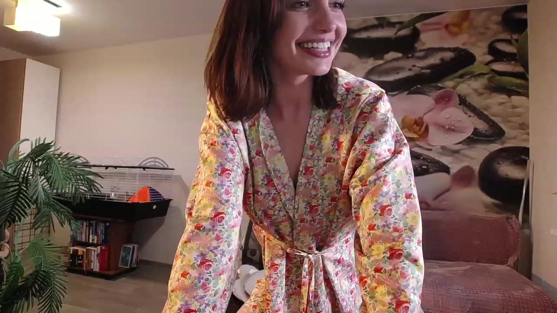 Gallery image thumbnail from HoneyIAmHome's myfreecams stream on, 04/30/2023, 09:45 image 4 of 20