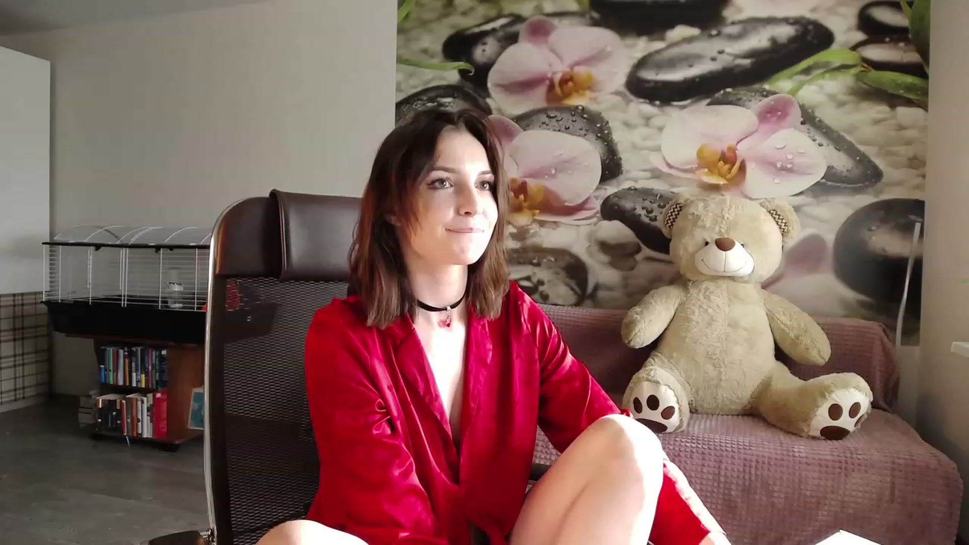 Gallery image thumbnail from HoneyIAmHome's myfreecams stream on, 05/03/2023, 08:19 image 9 of 20