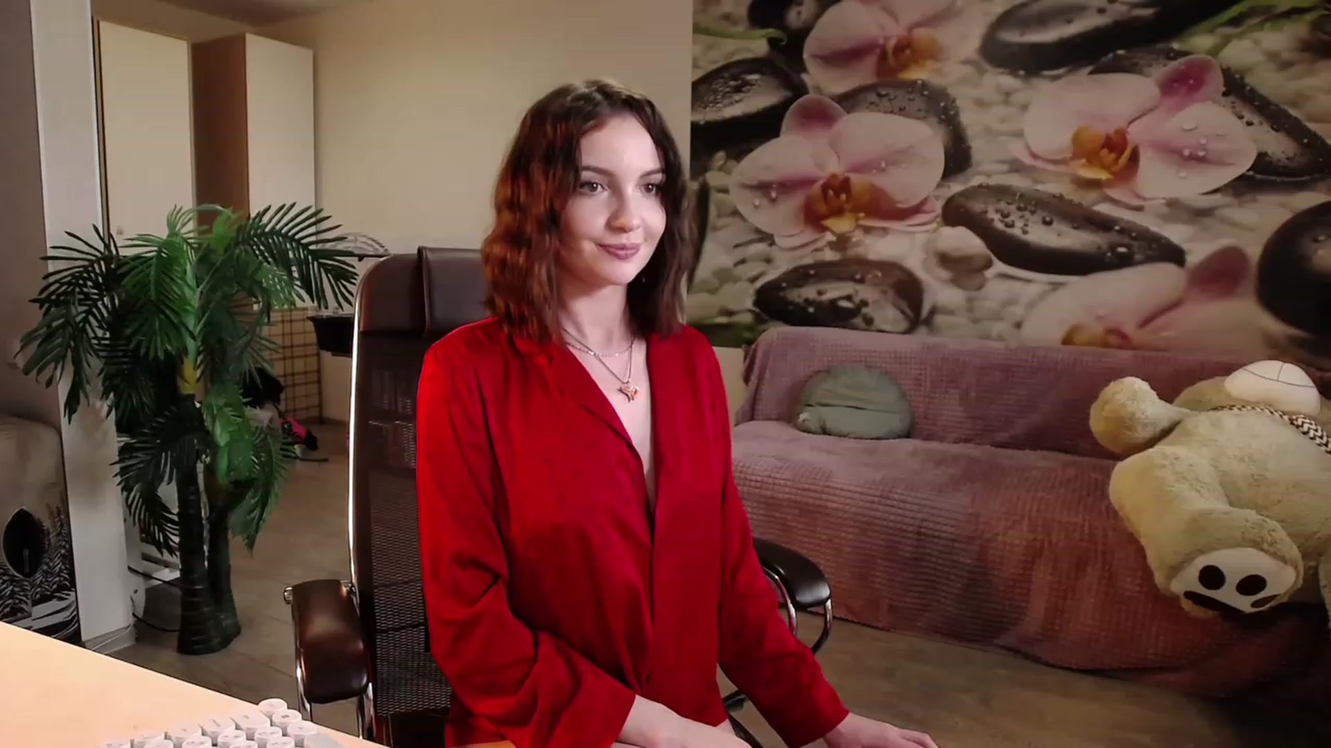 Gallery image thumbnail from HoneyIAmHome's myfreecams stream on, 05/08/2023, 08:49 image 11 of 20