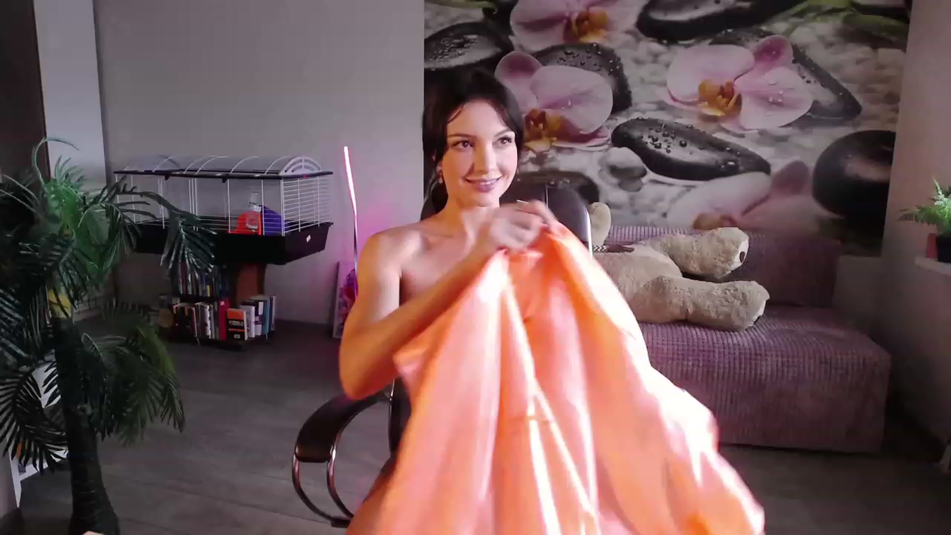 Gallery image thumbnail from HoneyIAmHome's myfreecams stream on, 07/12/2023, 05:59 image 7 of 20