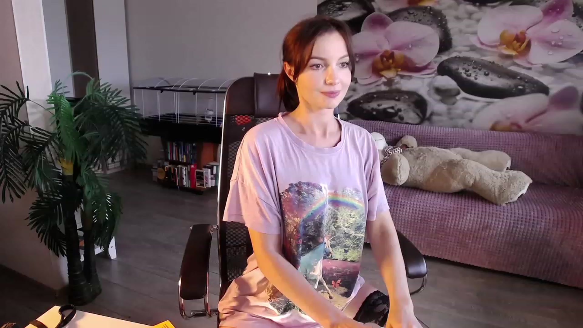 Gallery image thumbnail from HoneyIAmHome's myfreecams stream on, 07/15/2023, 09:05 image 10 of 20