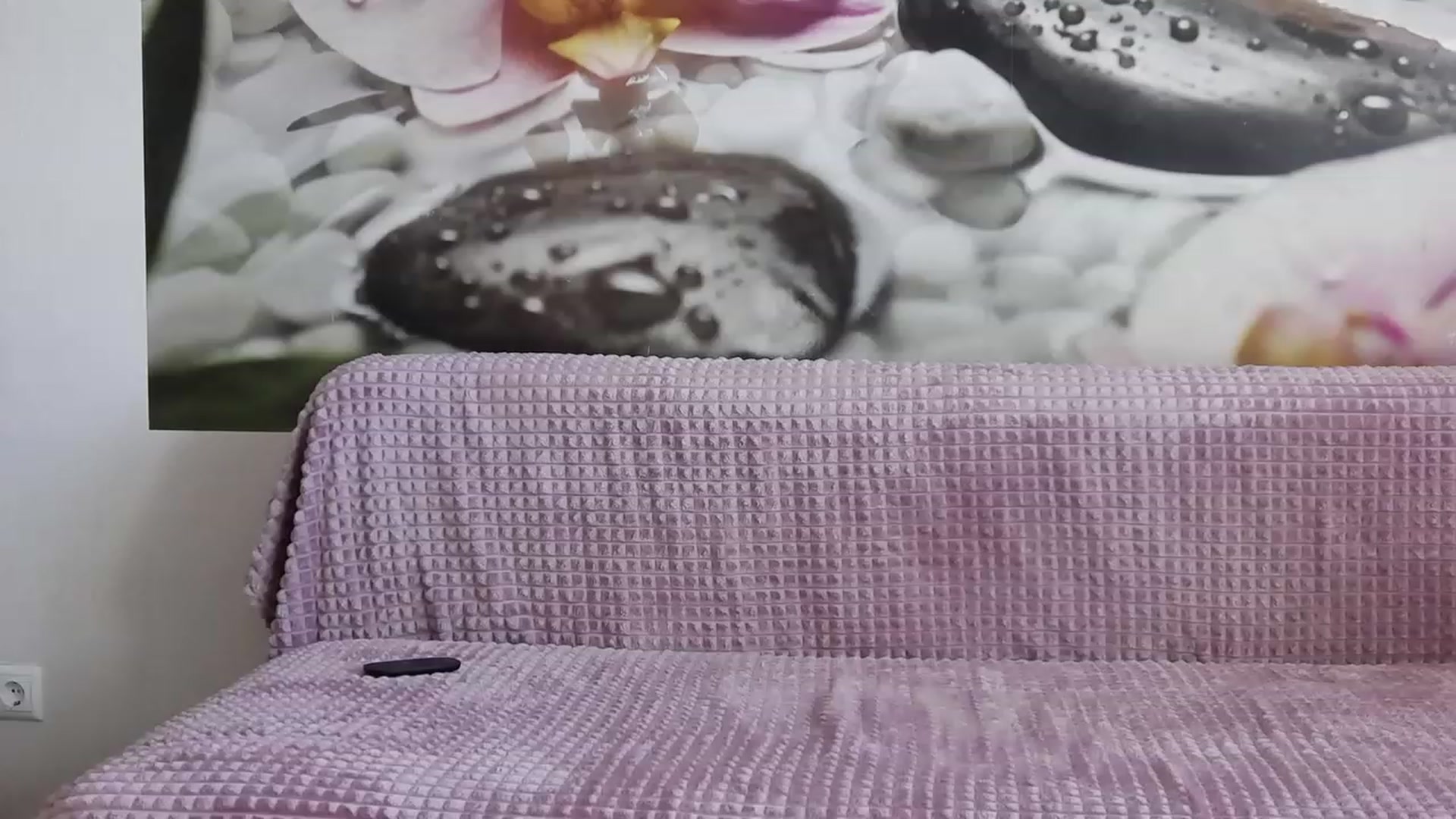 Gallery image thumbnail from HoneyIAmHome's myfreecams stream on, 07/19/2023, 06:28 image 20 of 20