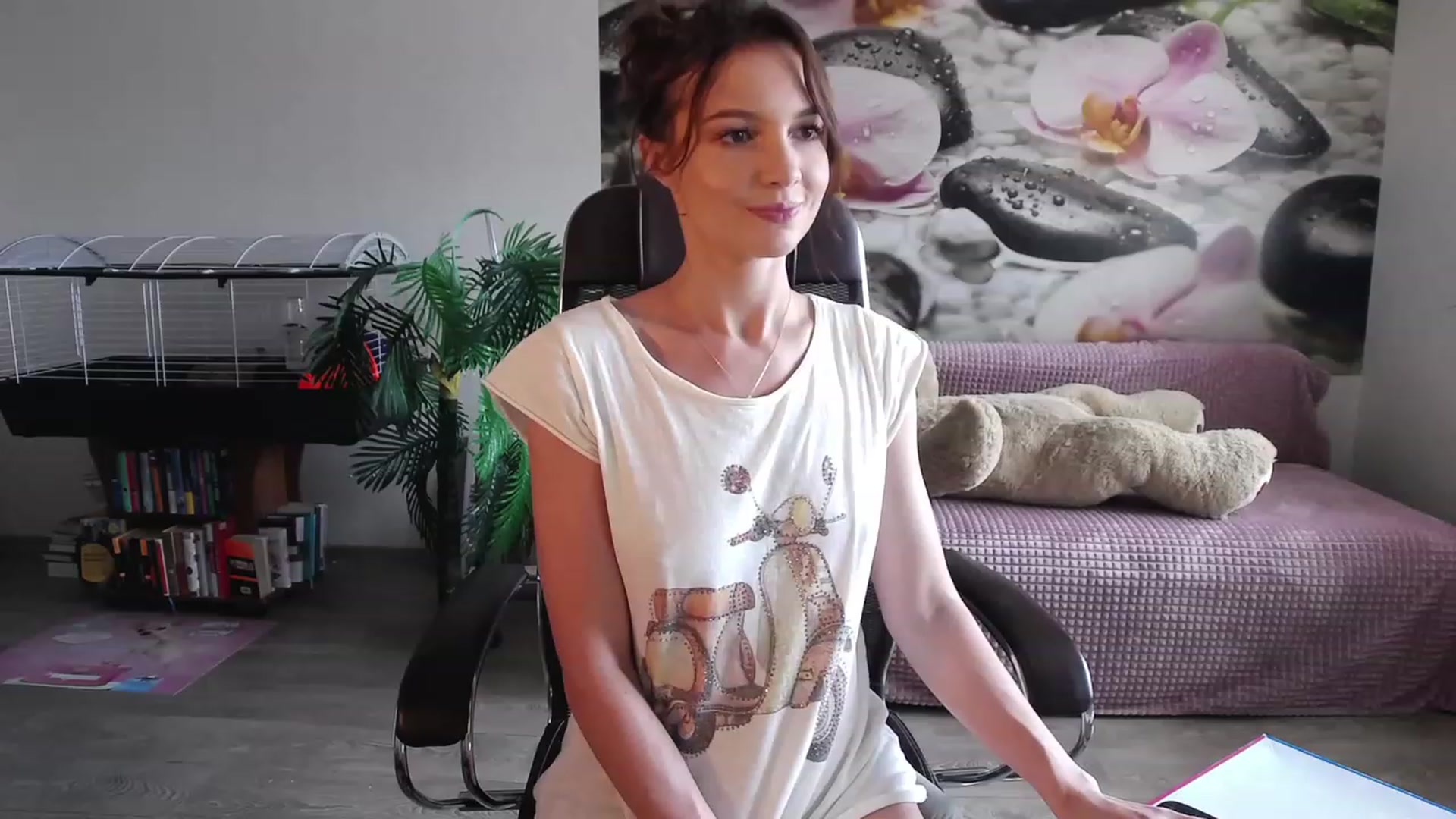 Gallery image thumbnail from HoneyIAmHome's myfreecams stream on, 07/30/2023, 07:13 image 4 of 20