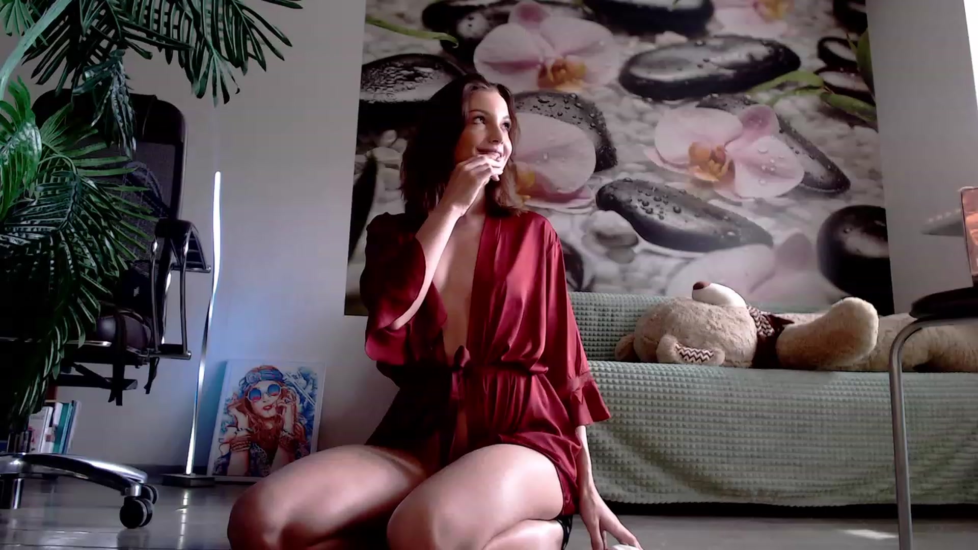 Gallery image thumbnail from HoneyIAmHome's myfreecams stream on, 08/19/2023, 06:18 image 17 of 20