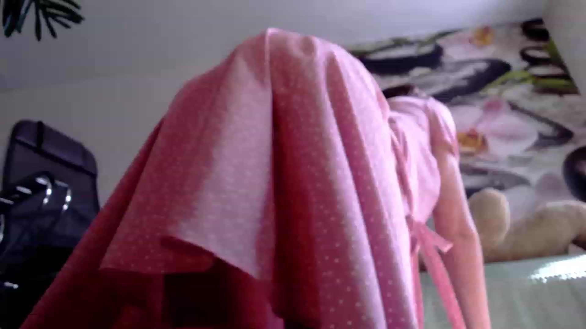 Gallery image thumbnail from HoneyIAmHome's myfreecams stream on, 09/06/2023, 07:03 image 12 of 20