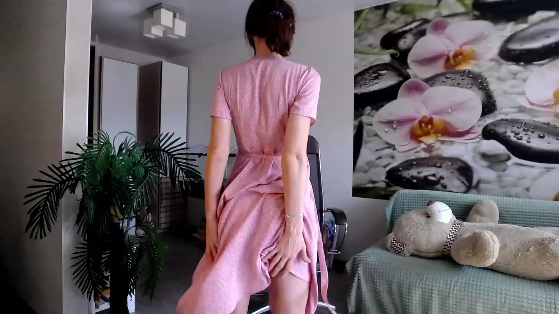 Gallery image thumbnail from HoneyIAmHome's myfreecams stream on, 09/06/2023, 07:03 image 8 of 20