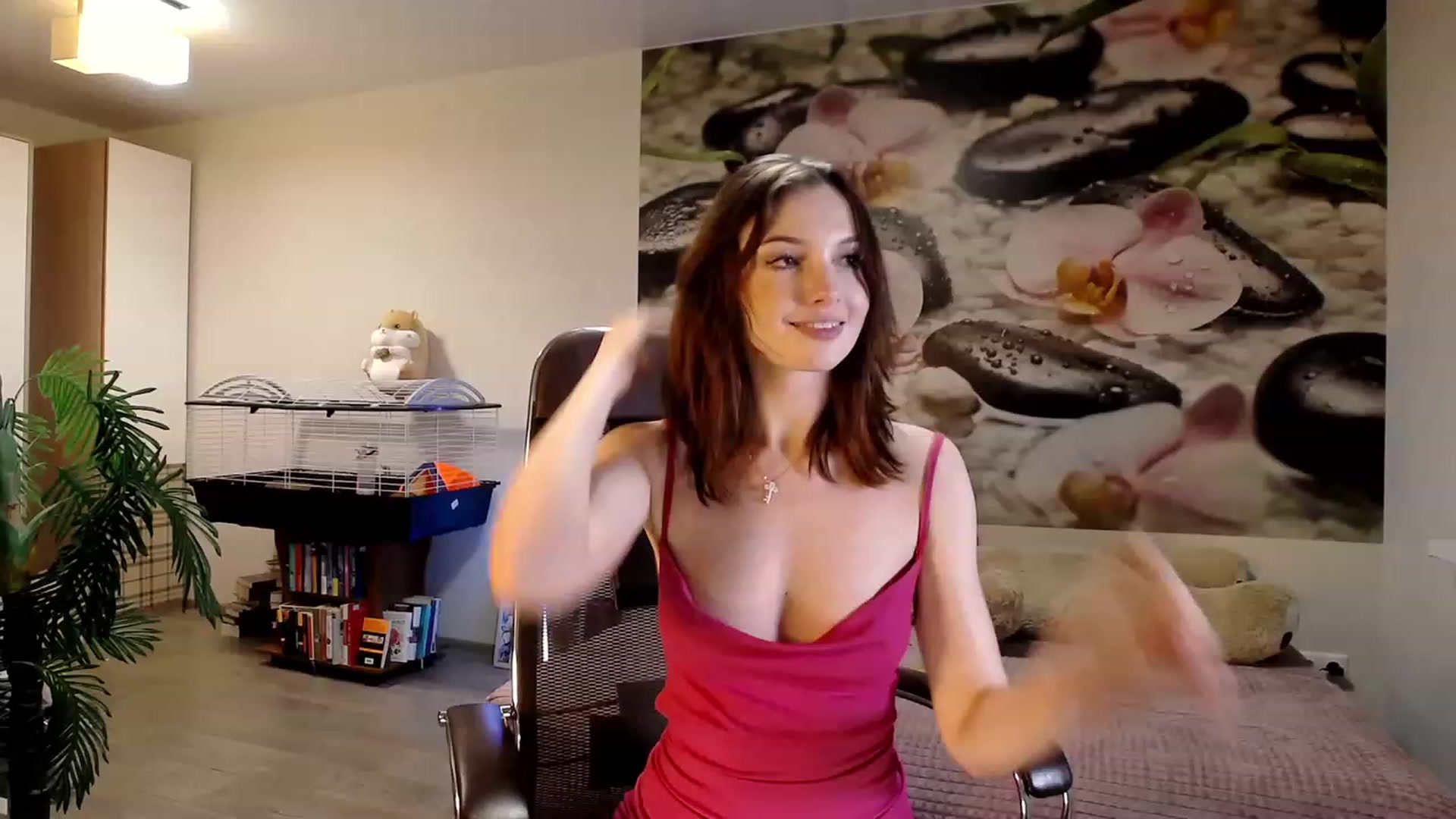 Gallery image thumbnail from HoneyIAmHome's myfreecams stream on, 10/15/2023, 08:02 image 11 of 20