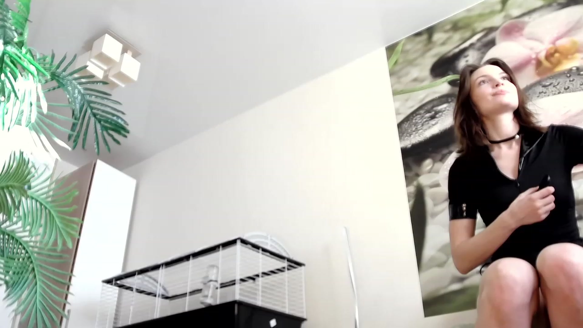 Gallery image thumbnail from HoneyIAmHome's myfreecams stream on, 11/01/2023, 08:15 image 2 of 20