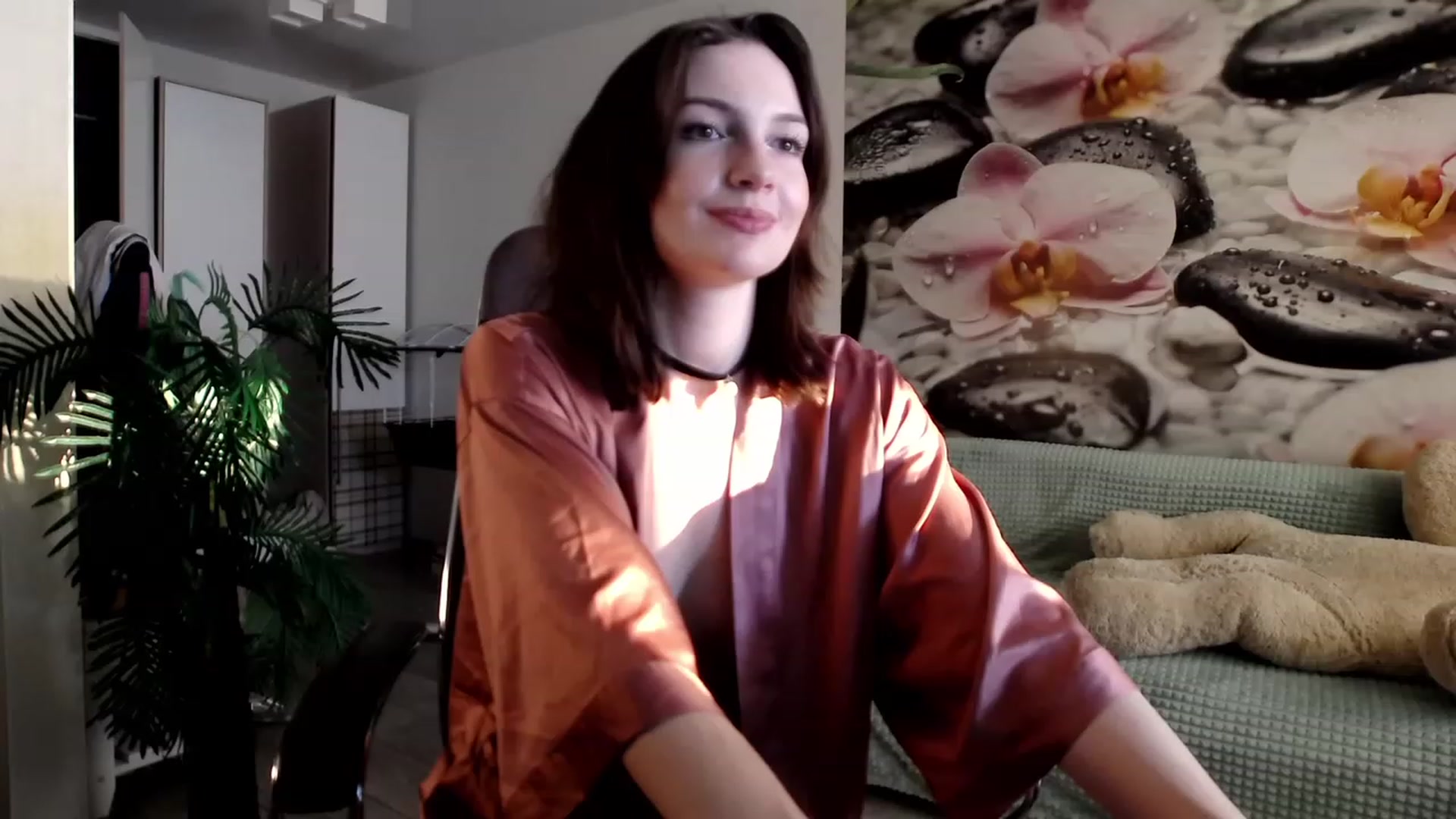 Gallery image thumbnail from HoneyIAmHome's myfreecams stream on, 11/01/2023, 08:15 image 5 of 20
