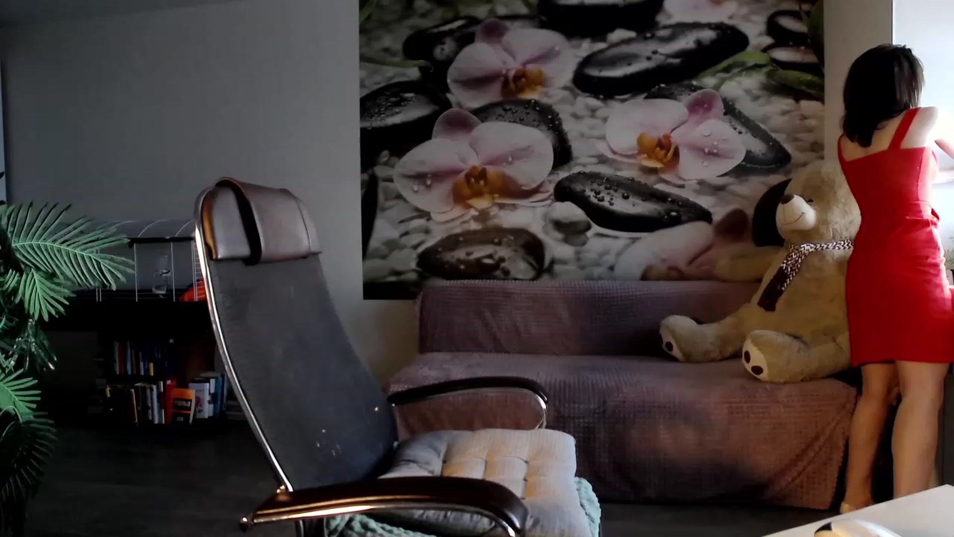 Gallery image thumbnail from HoneyIAmHome's myfreecams stream on, 11/13/2023, 07:50 image 13 of 20