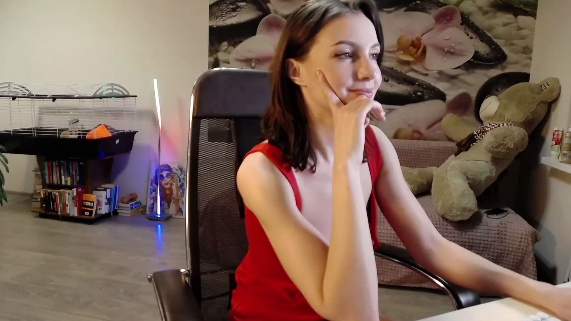 Gallery image thumbnail from HoneyIAmHome's myfreecams stream on, 11/18/2023, 08:08 image 20 of 20