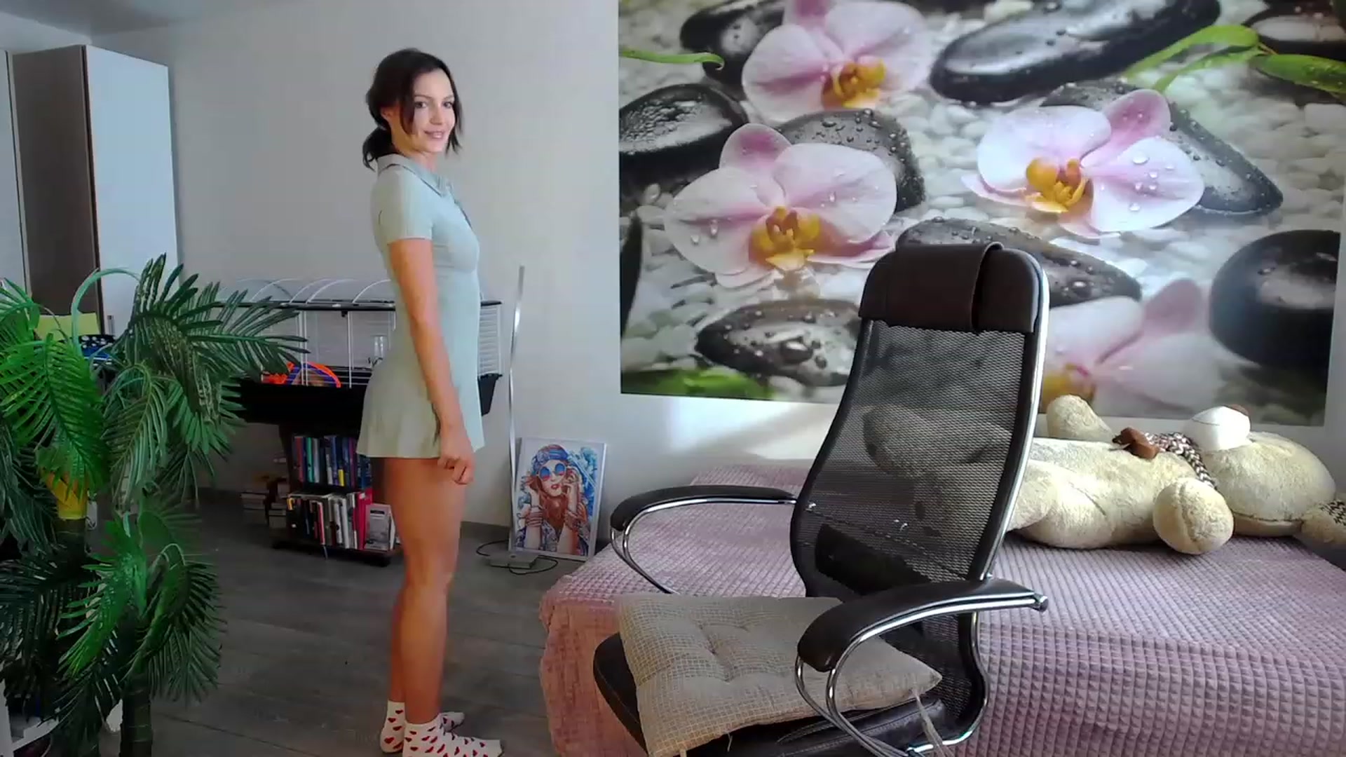 Gallery image thumbnail from HoneyIAmHome's myfreecams stream on, 01/18/2024, 05:18 image 1 of 20