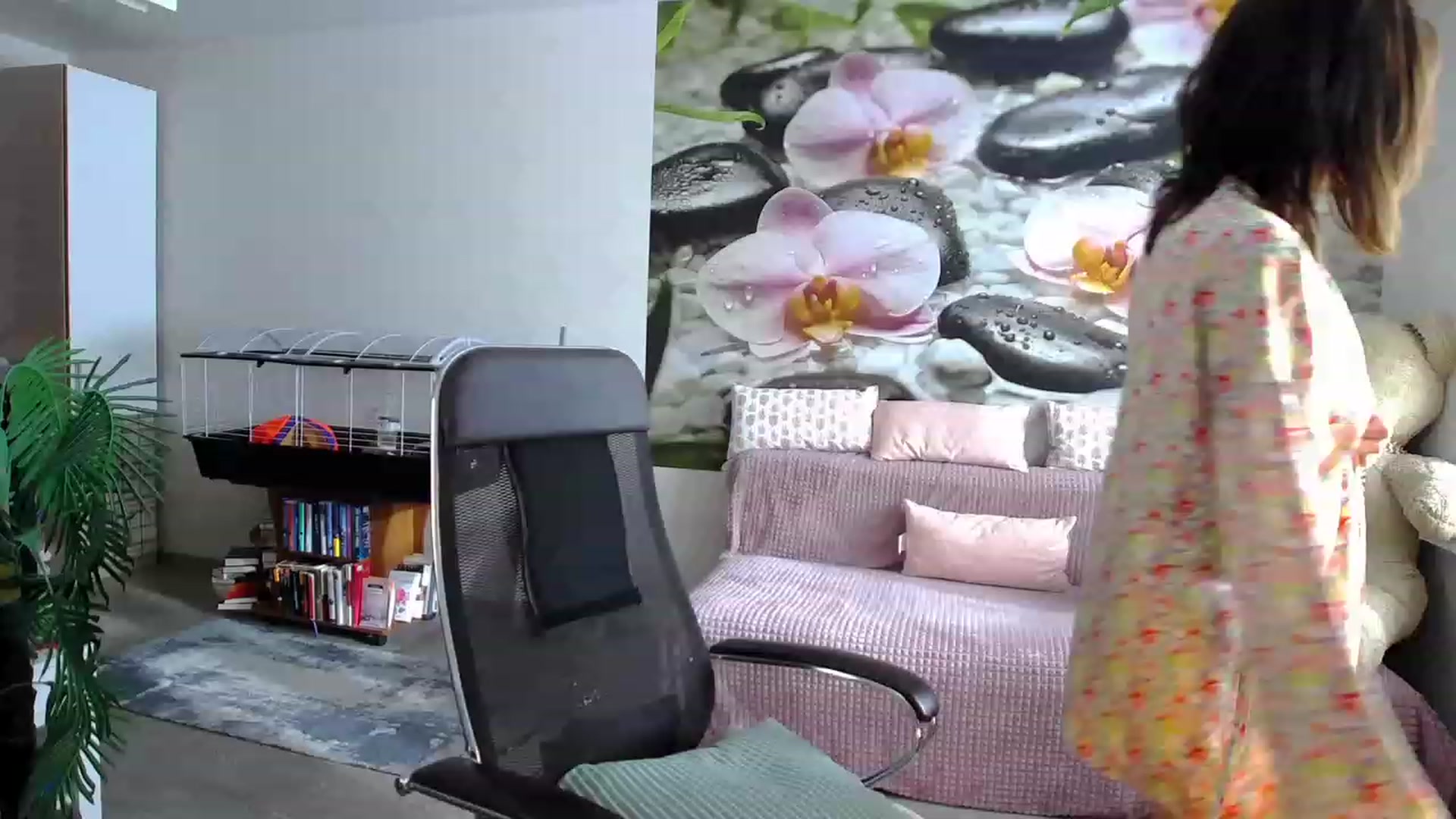 Gallery image thumbnail from HoneyIAmHome's myfreecams stream on, 02/03/2024, 05:50 image 9 of 20