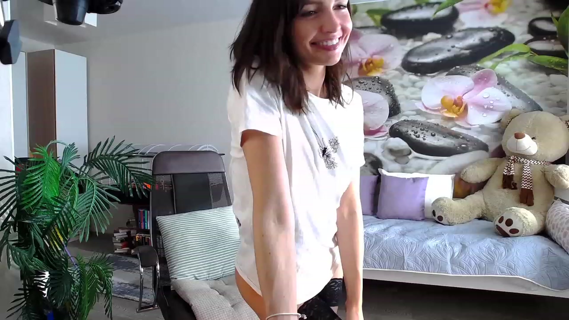 Gallery image thumbnail from HoneyIAmHome's myfreecams stream on, 02/10/2024, 06:18 image 16 of 20