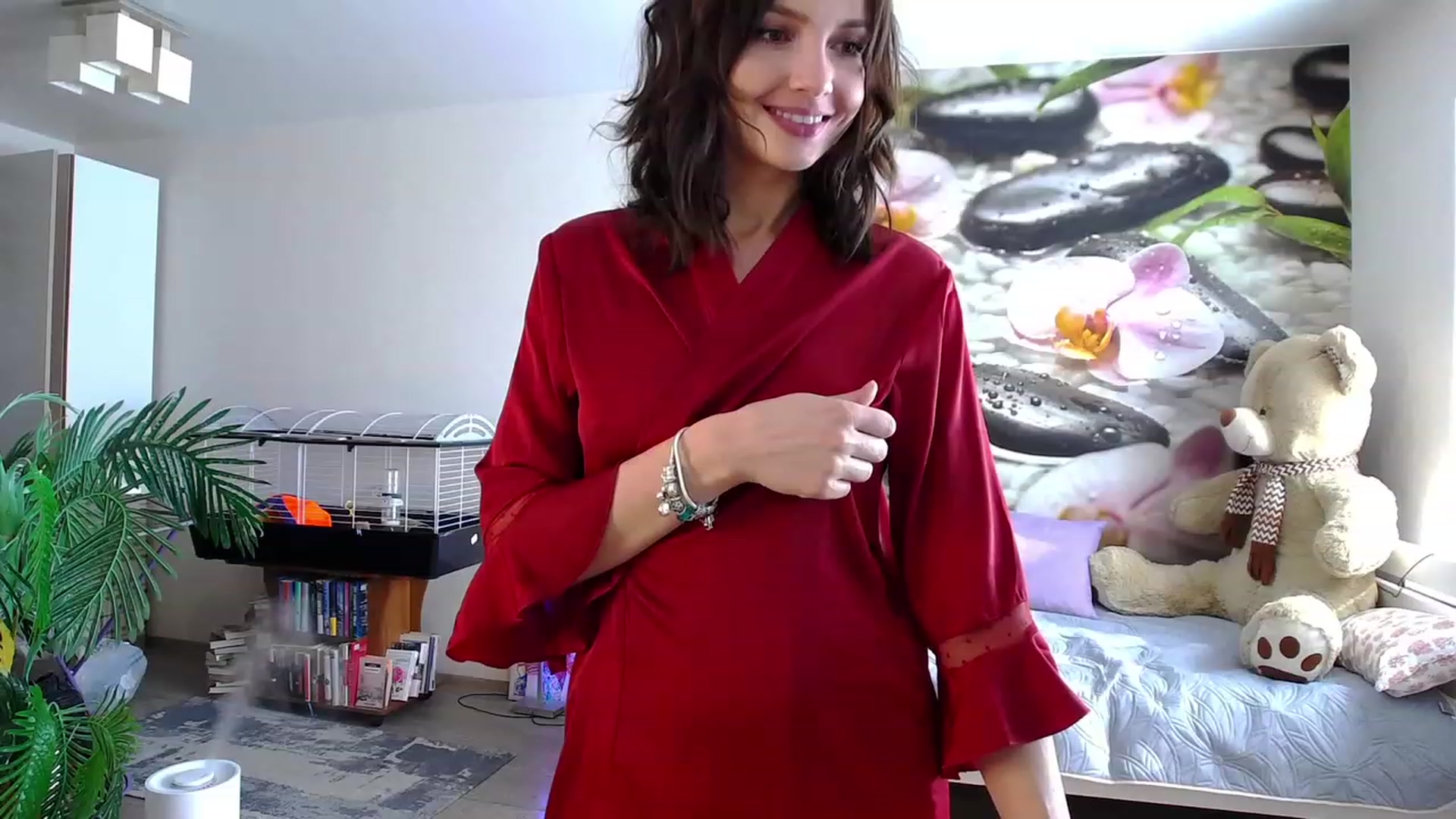 Gallery image thumbnail from HoneyIAmHome's myfreecams stream on, 02/11/2024, 05:25 image 9 of 20