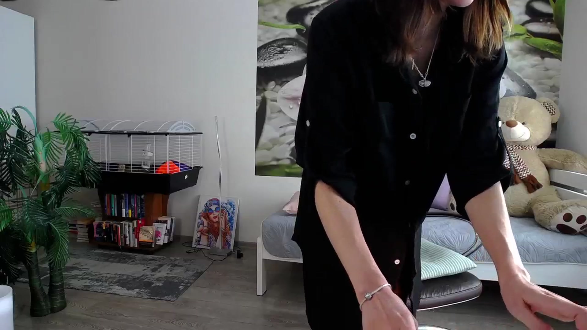 Gallery image thumbnail from HoneyIAmHome's myfreecams stream on, 02/29/2024, 08:10 image 16 of 20