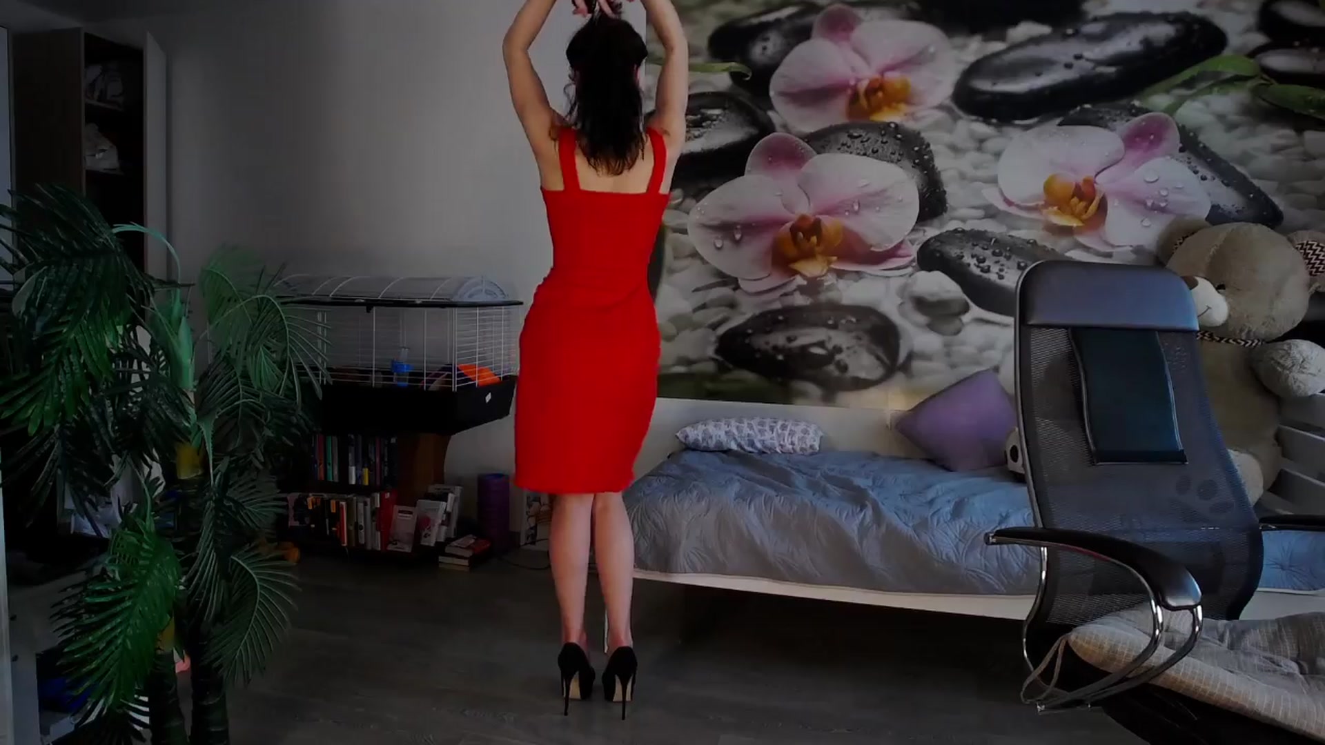 Gallery image thumbnail from HoneyIAmHome's myfreecams stream on, 04/14/2024, 08:41 image 14 of 20
