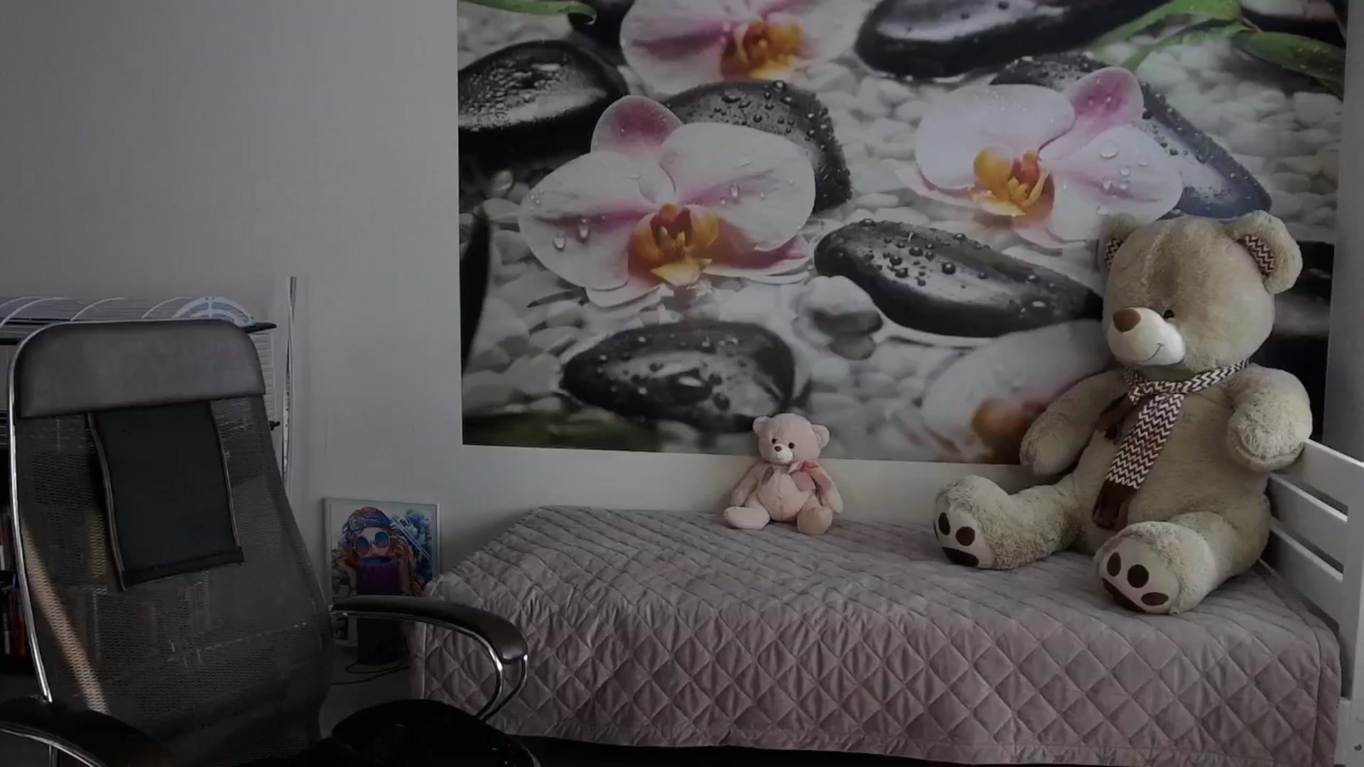 Gallery image thumbnail from HoneyIAmHome's myfreecams stream on, 11/14/2024, 06:05 image 20 of 20