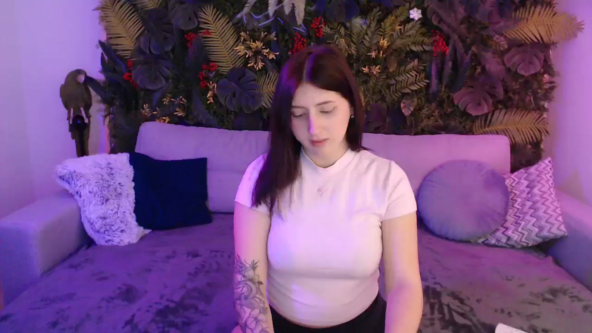 Gallery image thumbnail from HoneyLeya's myfreecams stream on, 04/12/2026, 10:41 image 2 of 20
