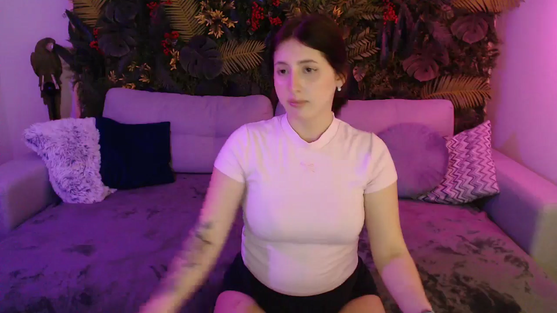 Gallery image thumbnail from HoneyLeya's myfreecams stream on, 04/12/2026, 12:08 image 16 of 20