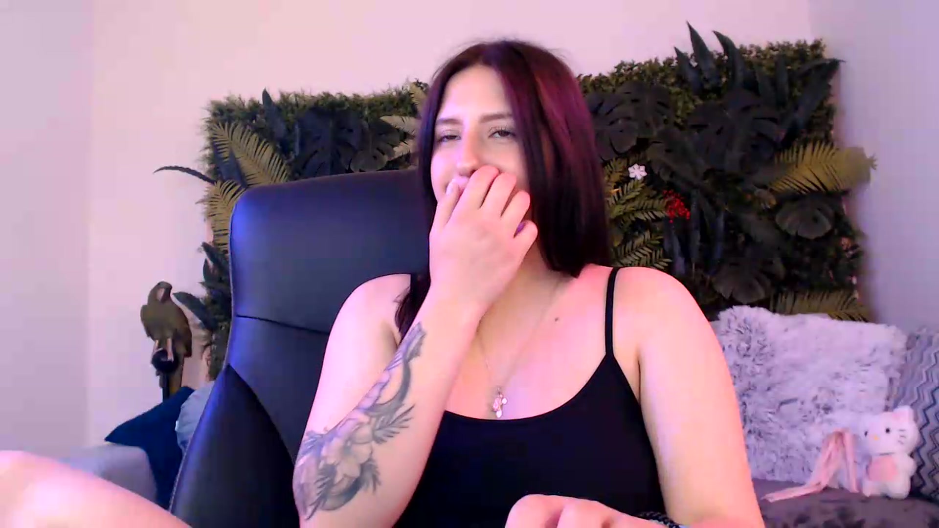 Gallery image thumbnail from HoneyLeya's myfreecams stream on, 05/31/2026, 12:20 image 6 of 20