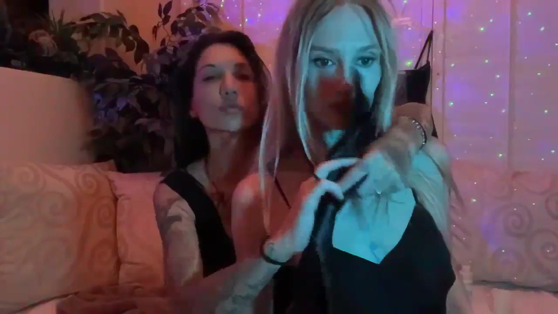 Gallery image thumbnail from HoneyLily's myfreecams stream on, 02/22/2024, 09:55 image 4 of 20
